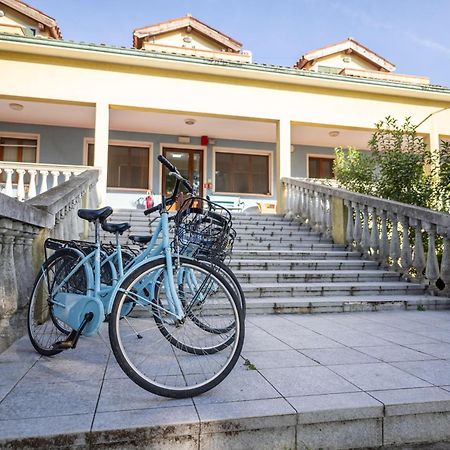 Il Lato Azzurro Hotel Venesia Bagian luar foto