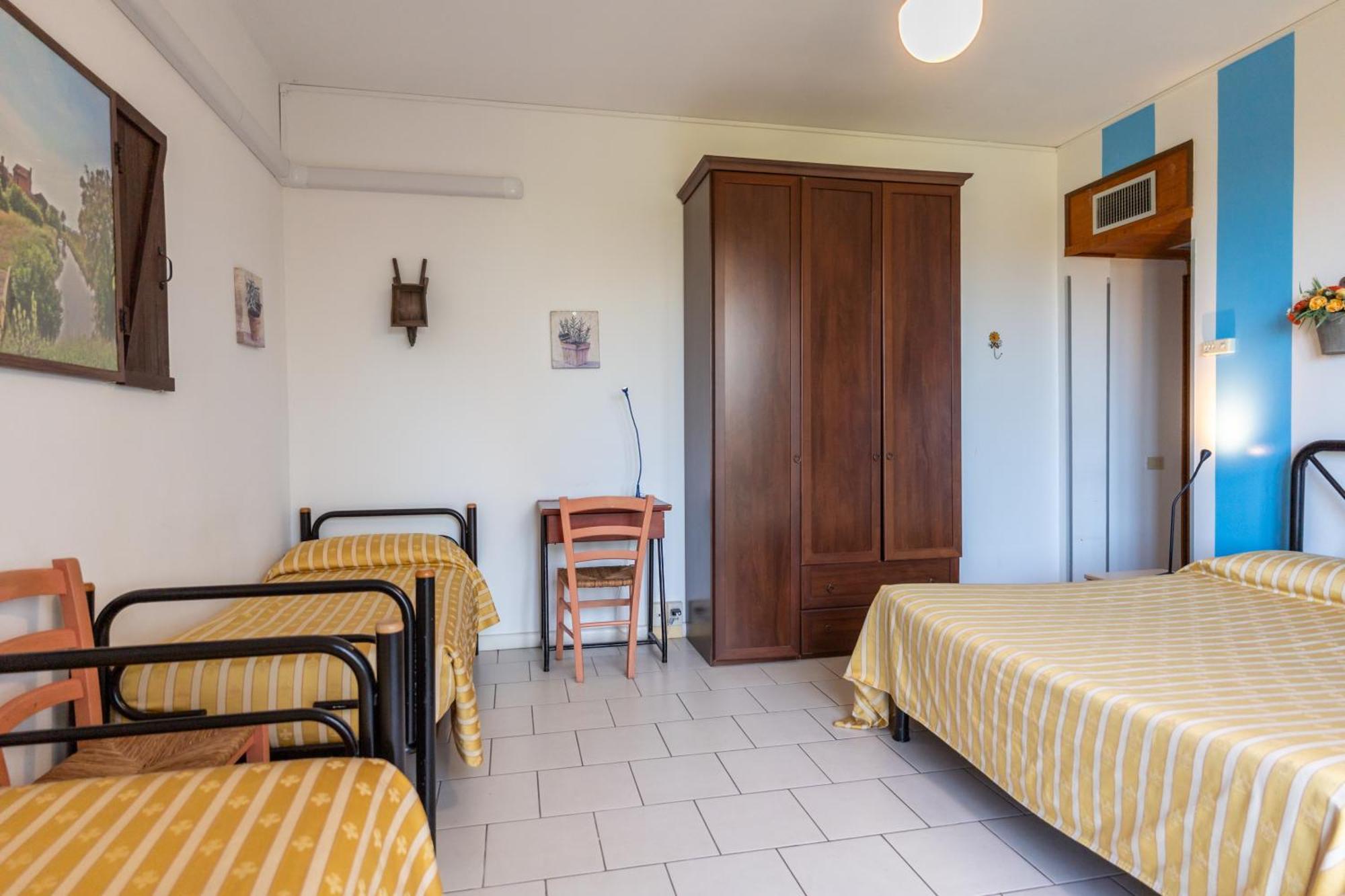 Il Lato Azzurro Hotel Venesia Bagian luar foto