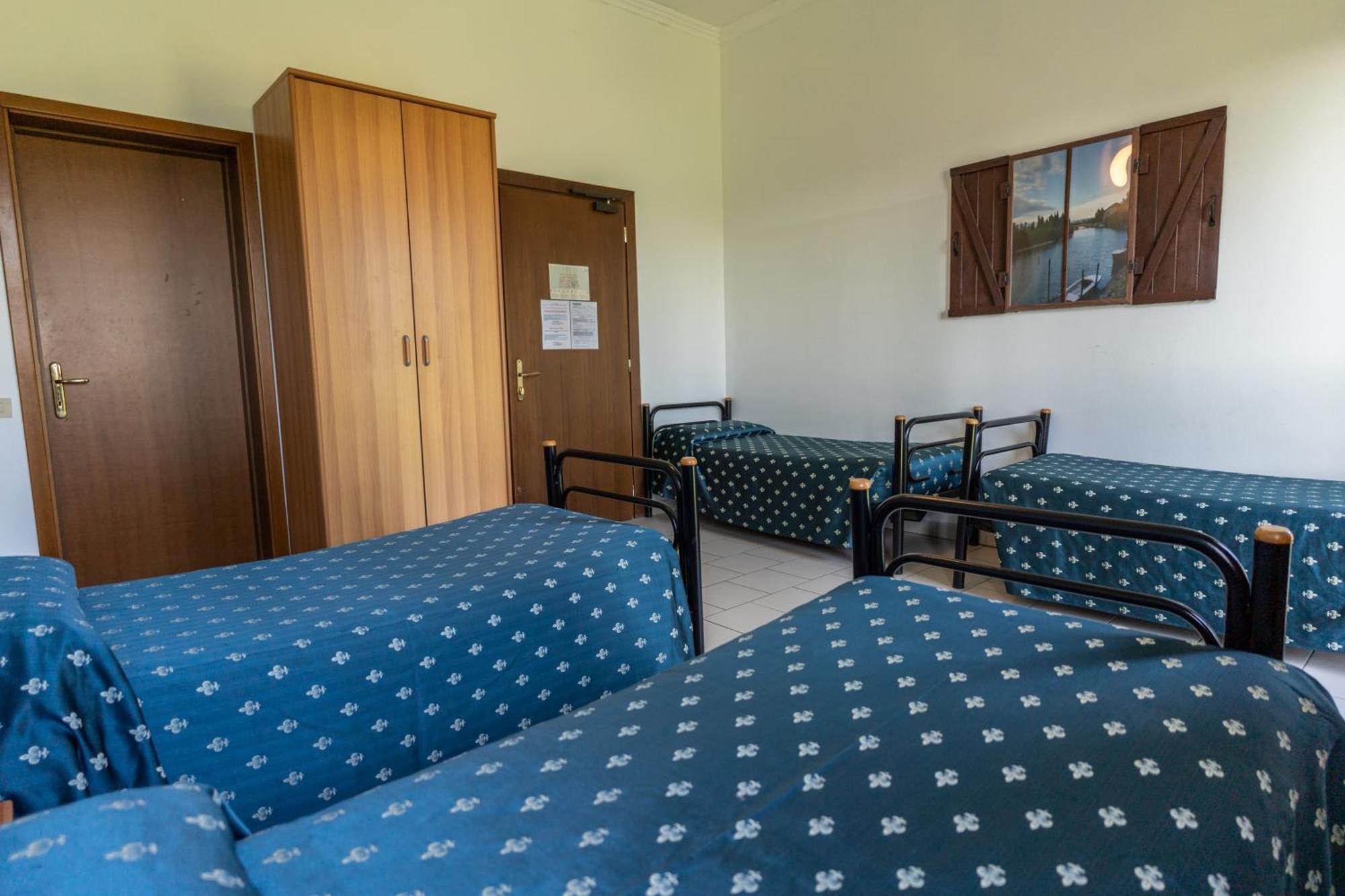 Il Lato Azzurro Hotel Venesia Bagian luar foto