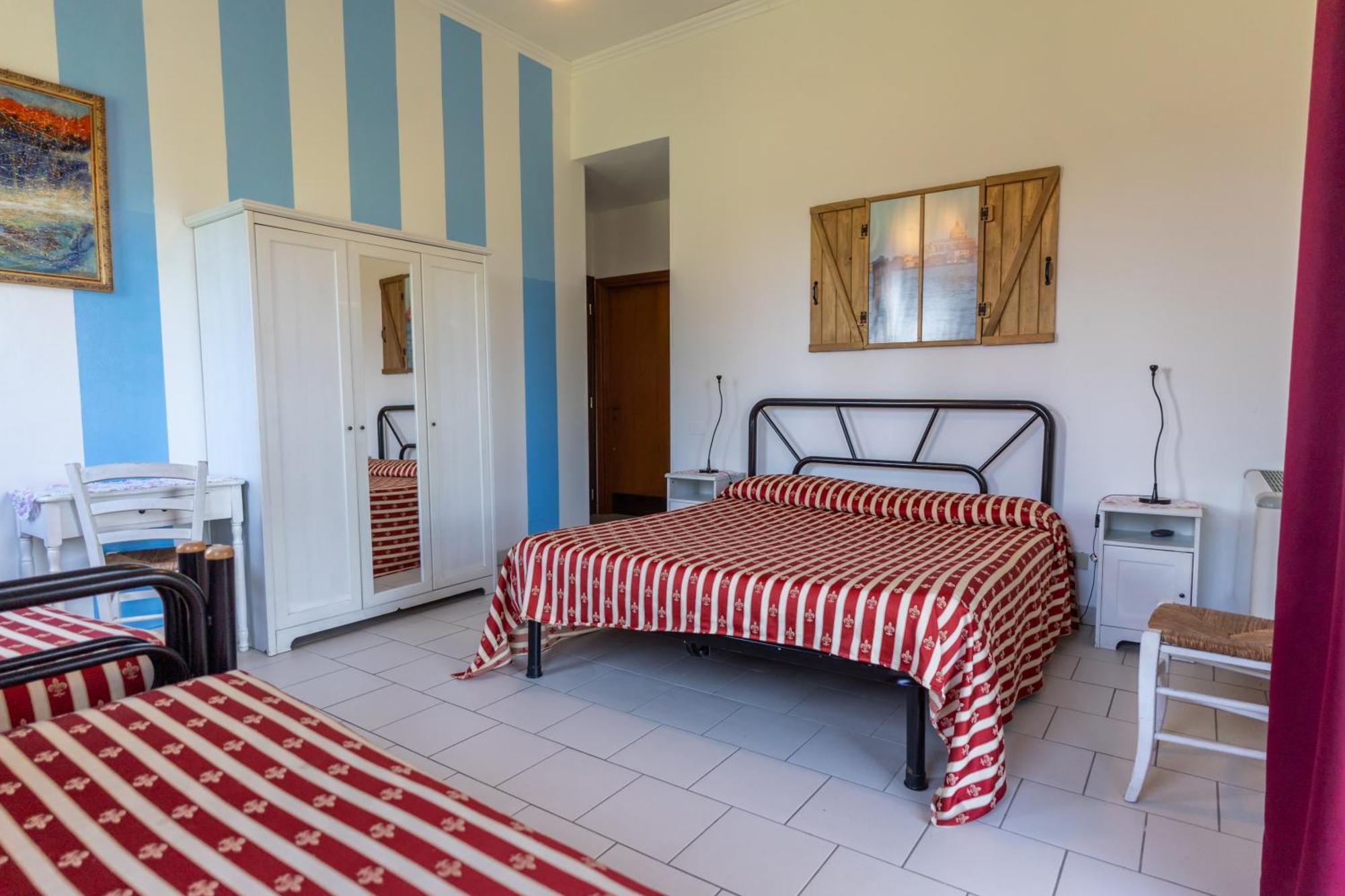 Il Lato Azzurro Hotel Venesia Bagian luar foto