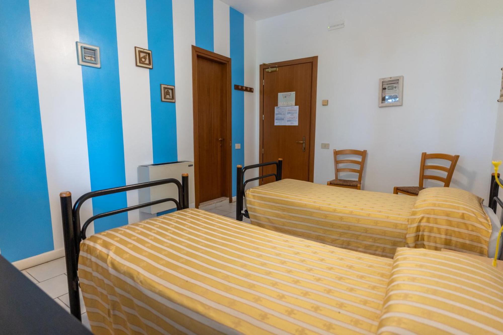 Il Lato Azzurro Hotel Venesia Bagian luar foto