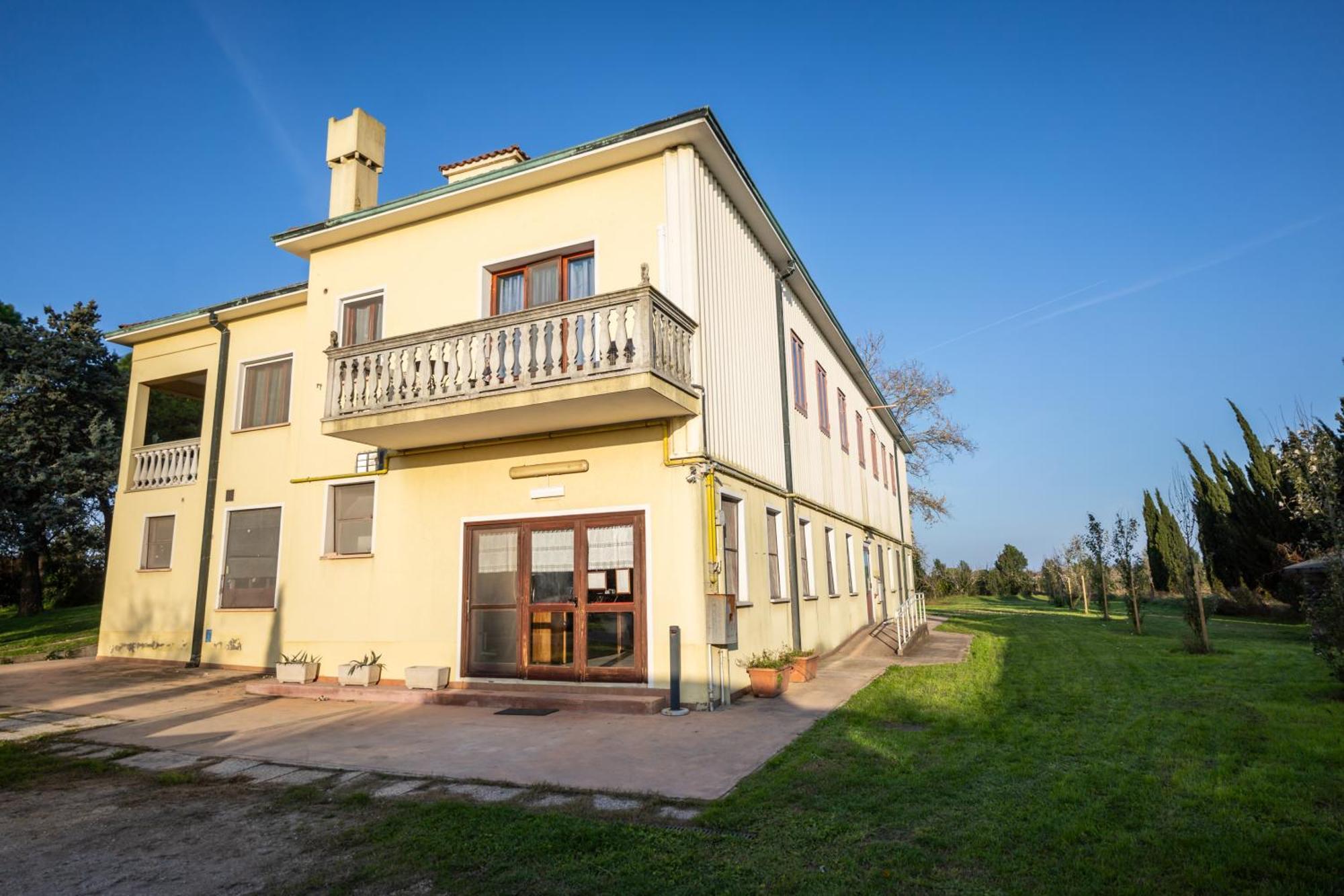 Il Lato Azzurro Hotel Venesia Bagian luar foto