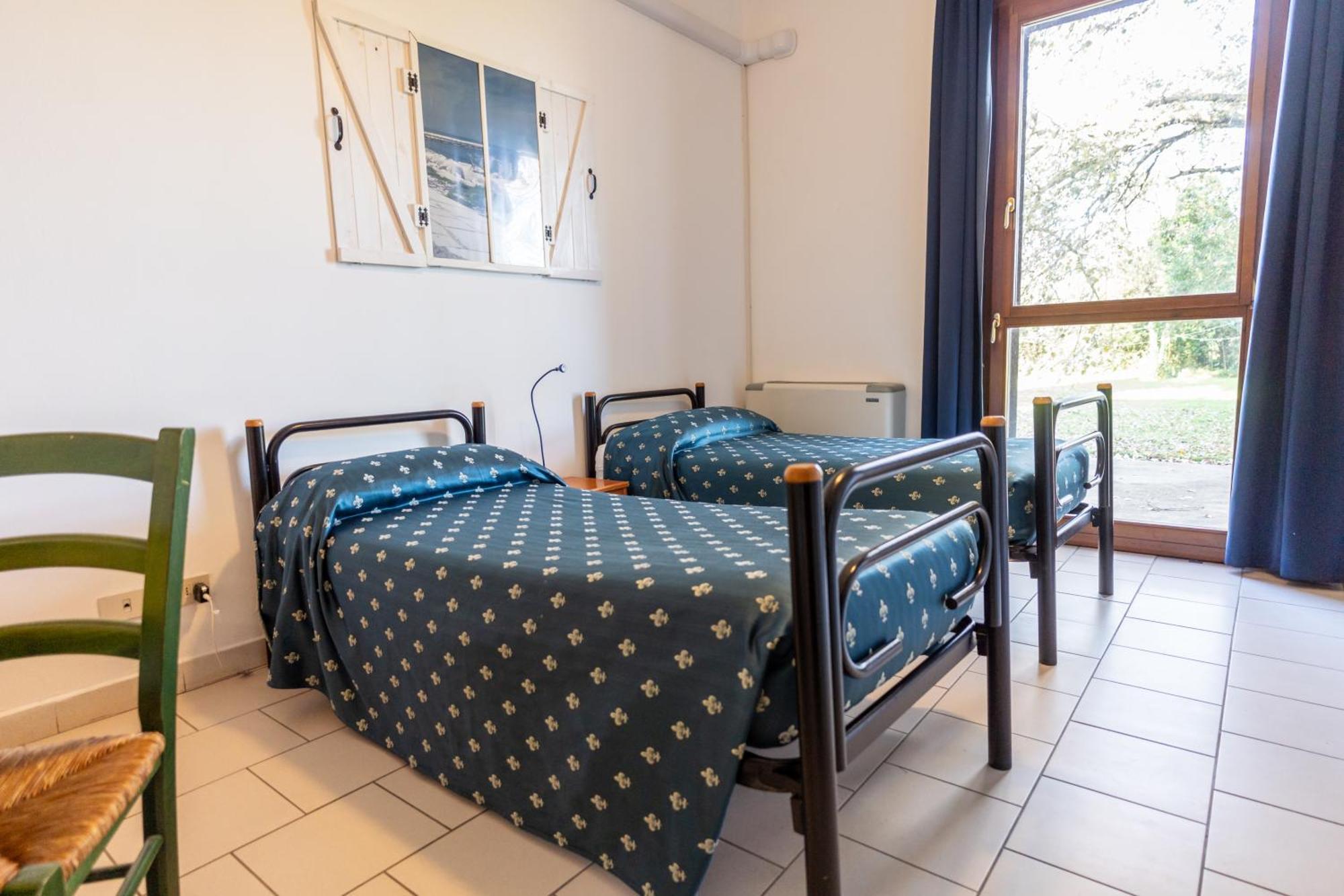 Il Lato Azzurro Hotel Venesia Bagian luar foto