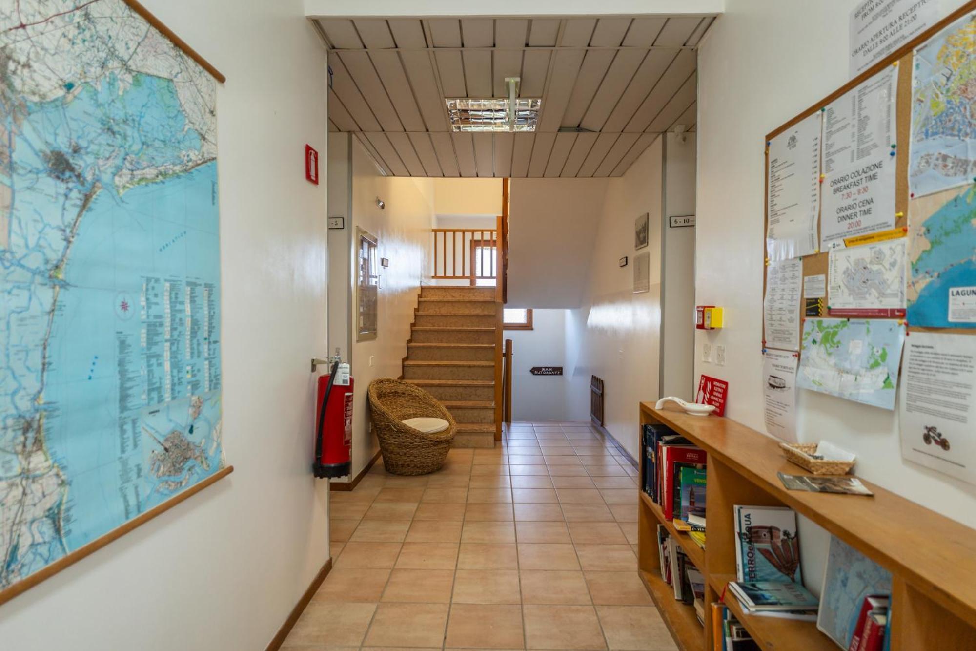 Il Lato Azzurro Hotel Venesia Bagian luar foto