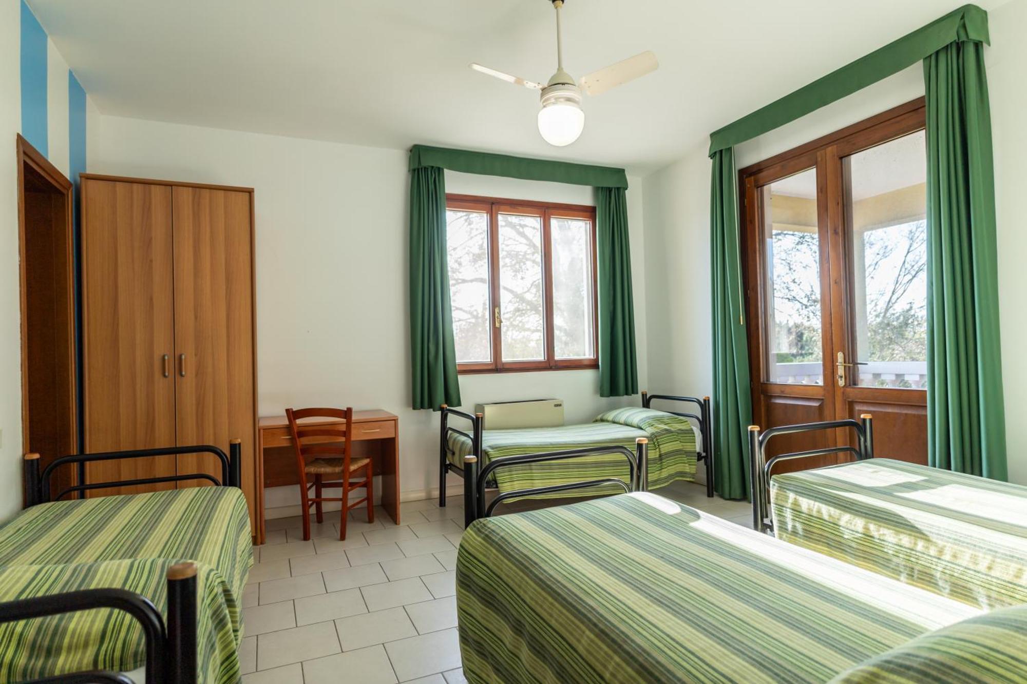 Il Lato Azzurro Hotel Venesia Bagian luar foto