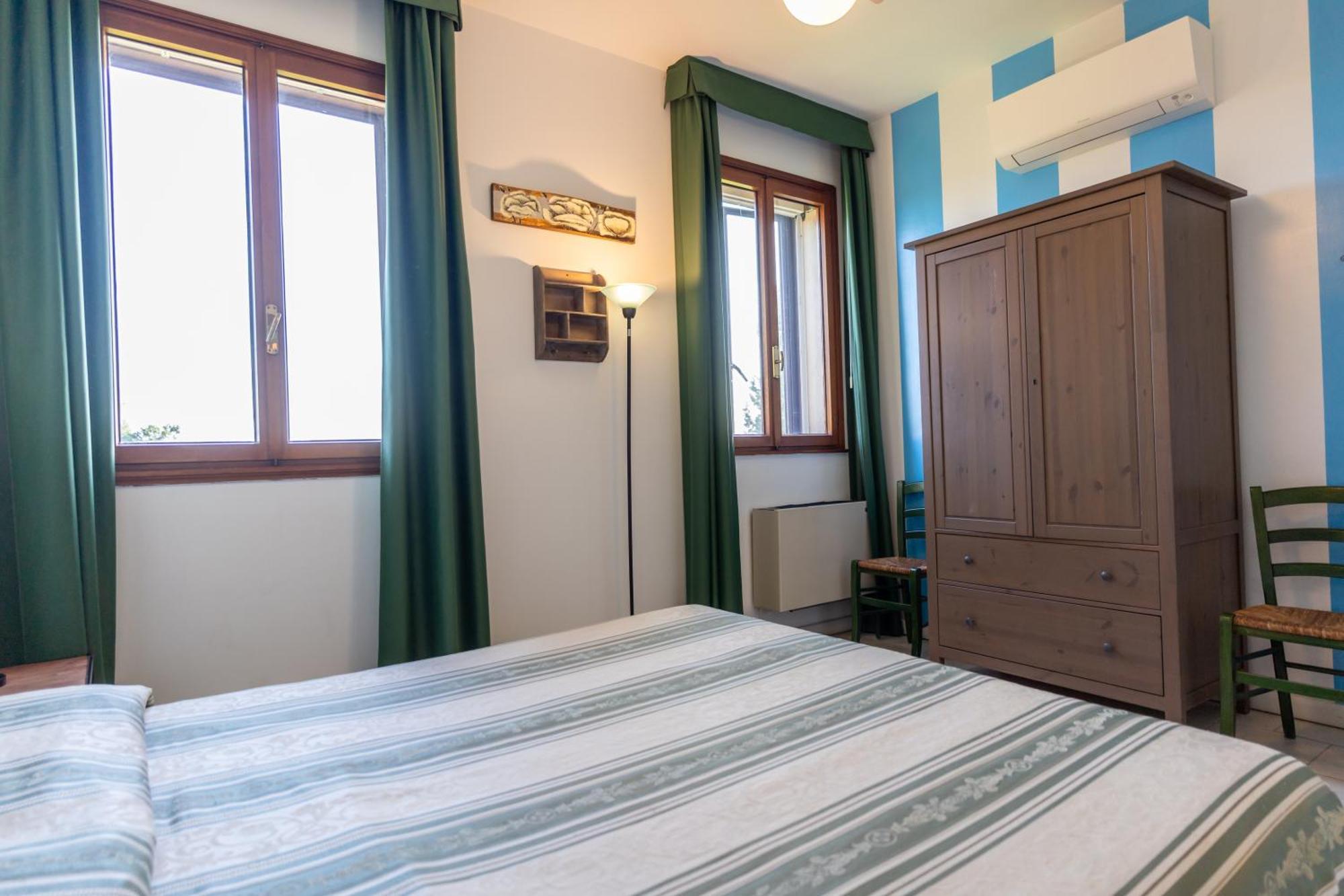 Il Lato Azzurro Hotel Venesia Bagian luar foto